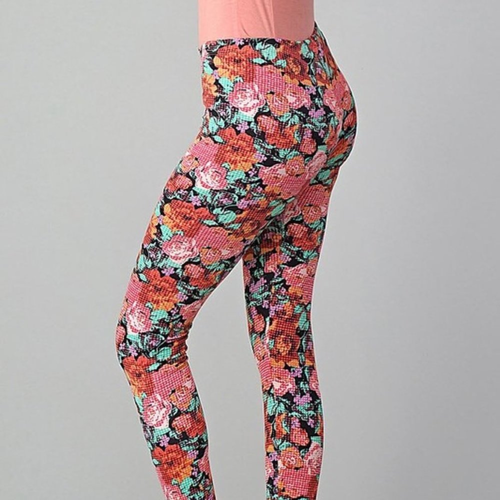 NEW Pink green orange black soft floral leggings